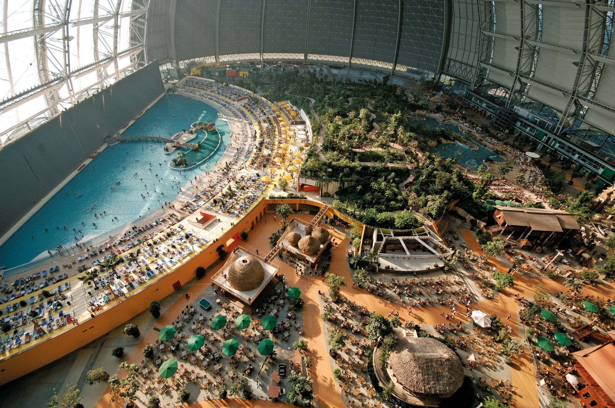 A Visit to the World’s Largest Indoor Water Park
